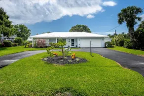 House at Manatee Cove - Image 3