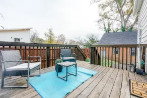 Charming Home: Pet-Friendly Haven with Yard - Image 3
