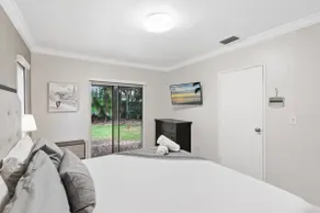 Snowbird 3BR Oasis Near FLL Cruise Port & Downtown - Image 5