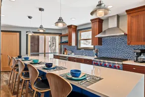 Luxury Alta Two Bedroom Apartment w Hot Tub - Image 2