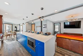 Luxury Alta Two Bedroom Apartment w Hot Tub - Image 4