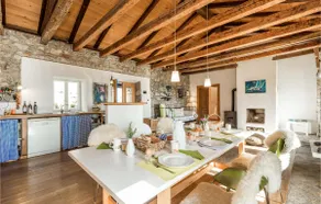 Amazing Home In Poljane - Image 4