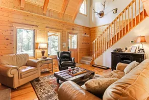 NY! Cle Elum Mountain Cabin w / Hot Tub & Trails! - Image 5