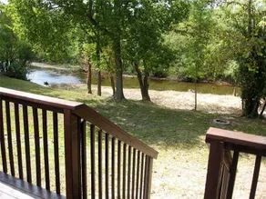Hot Tub! The Nutty Squirrel River House - Image 5