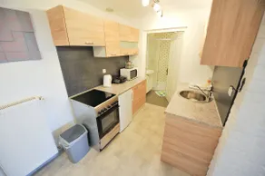 One Bedroom Apartment Silvester with Onsite Wellness - Image 5