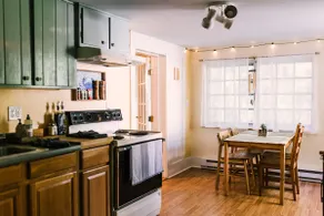 Stone Ridge Farmhouse Apt w Sauna & Patio - Image 2