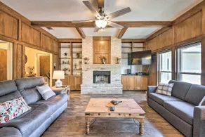 Family-Friendly San Antonio Home w/ Hot Tub & Deck - Image 5