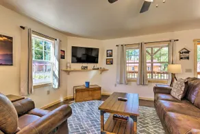 5 Mi to Dtwn: Bryson City Cabin w/ Resort Perks! - Image 5
