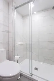 Wonderful Studio in Little Italy with full bath by Den Stays - Image 3