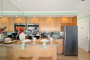 Spectacular 1BR Condo Ocean Views w Pool - KU 321 - Image 3