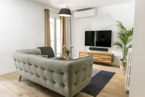 Modern & Chic 2BR/2BA apartment in trendy Chueca - Image 3