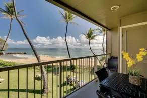 Waipouli Beachfront Condo w/ Balcony + Ocean Views - Image 2