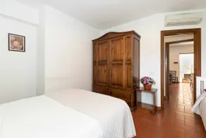 Perla two-room apartment with valley view - Image 2