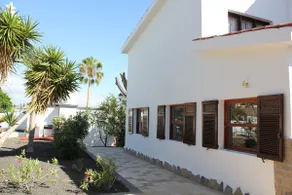 Magnificent Canarian house in Adeje - Image 4