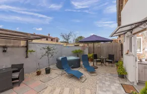 Apartment Dida Sime with Whirlpool - Image 5