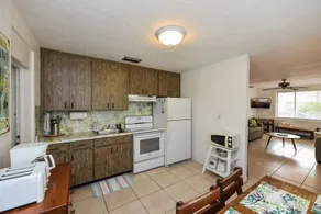The Seashell 109 36Th St - Image 4