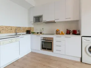 31 Sunny penthouse in Gracia with spacious terrace - Image 5