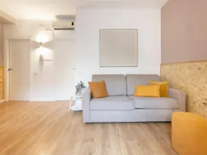 11 Bright and comfortable apartment with balcony in Gracia - Image 3