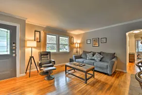 6 Mi to Downtown Charlotte! Charming Home w/ Patio - Image 4