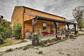 'The Bovard Lodge' Rustic Cabin Near Ohio River! - Image 2