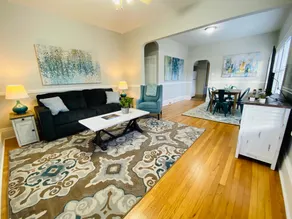 Stunning Bungalow next to UNC - Free Bikes! - Image 5