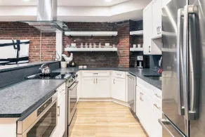 Beautiful newly created 1BR Apt. in best DuPont lo - Image 5