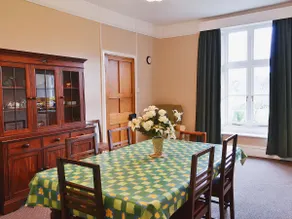 Court Place - Image 4