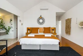 EAST COAST ESCAPES - Lighthouse Studio - Image 3