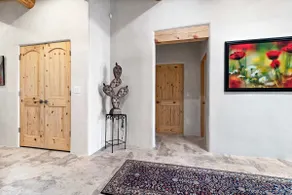Bonita - Spacious Home, Walk to the Plaza - Image 4
