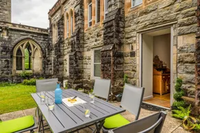 One bedroom apartment on the shores of Loch Ness, perfect for romantic breaks - Image 3