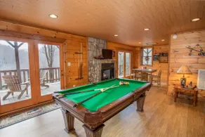 Pristine Mountain Cabin near Valle Crucis - Image 4