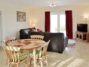 Sunset Cottage - Image 2