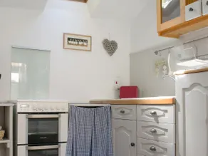 Hollies Cottage - Image 4