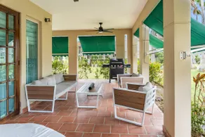 Daria Beachfront community steps 2 pool- Generator - Image 4