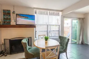 Ocean Beach Bungalow Separate Entry - Image 3
