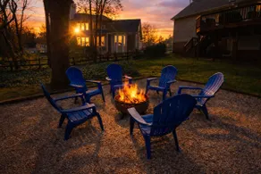 Fire Pit • BBQ • Outdoor Lounge • Near Hotspots - Image 2