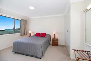 Brixton Rise 3 - Beachfront Tugun - Image 4