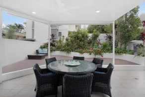 Rainbow Bay Villa - Spacious and Luxurious - Image 5