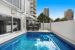Rainbow Bay Villa - Spacious and Luxurious - Image 3