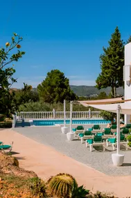 Villa Can Vincent er en stor villa og pool beliggende i udkanten af San Antonio Bay - Image 5