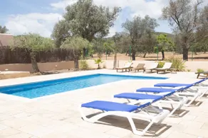 Villa Tom is near to Playa Den Bossa - Image 4