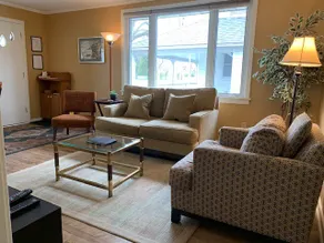 Schritte vom Queen Street und Park, 2 Schlafzimmer, 1 Bad - Image 2