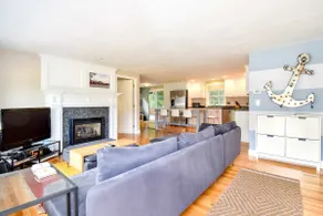 # 905: Fuldt renoveret, Mahogany Deck m / Granit Bar, Walk til Scargo Lake! - Image 2