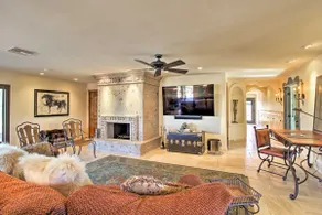 Luxe Tucson Vineyard Home w/ Views & Fire Pit - Image 4