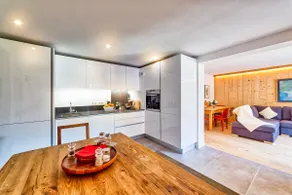 California 3 Bed Luxury Apartment La Cordee Spa Residence - Image 3