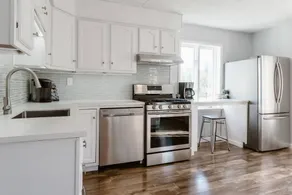 The One on Main - 3 BR House - Image 3