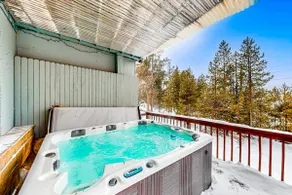 Comfortable 5BR Mountainview | Hot Tub - Image 4