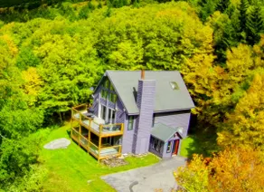 5BR Chalet Stunning Views,Hot Tub,Walk to Slopes - Image 5