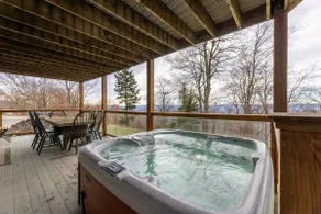 5BR Chalet Stunning Views,Hot Tub,Walk to Slopes - Image 2
