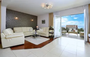 Holiday house Luna in Makarska with private pool - Image 4